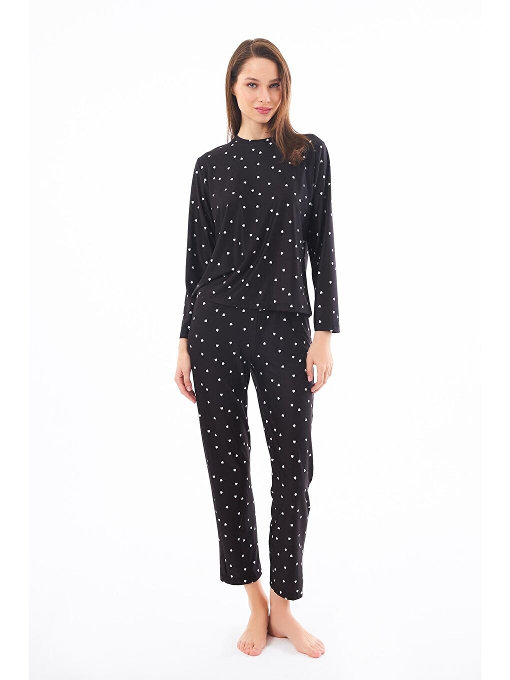 Premium  Yazlık Kadın Pijama Takımı Siyah Kalp Desenli Yumuşak Dokulu Bisiklet Yaka Uzun Kollu