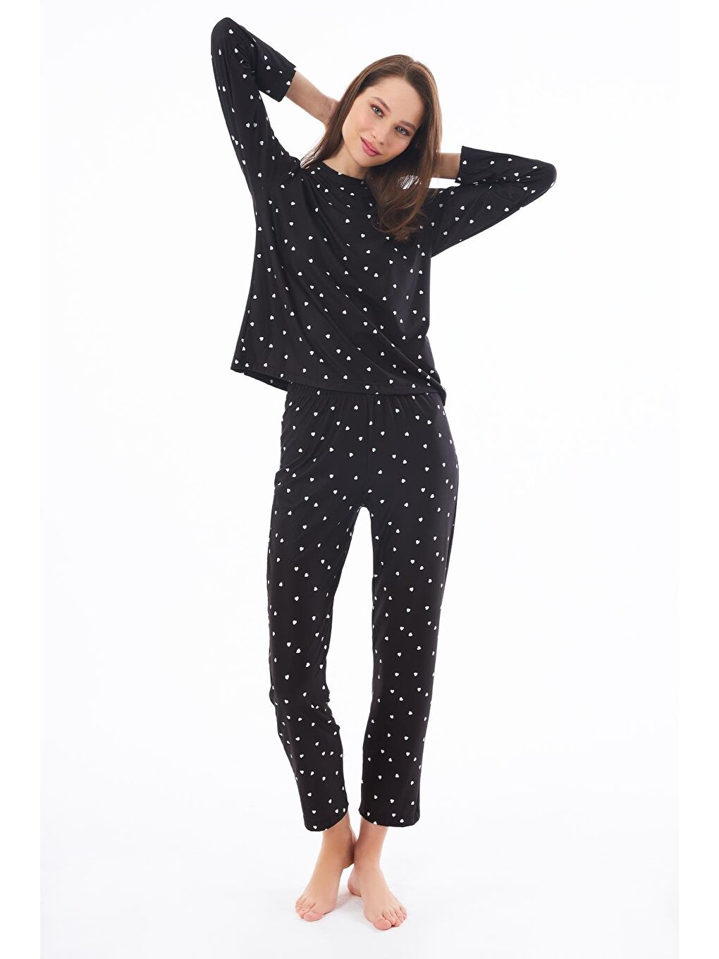 Premium  Yazlık Kadın Pijama Takımı Siyah Kalp Desenli Yumuşak Dokulu Bisiklet Yaka Uzun Kollu-6