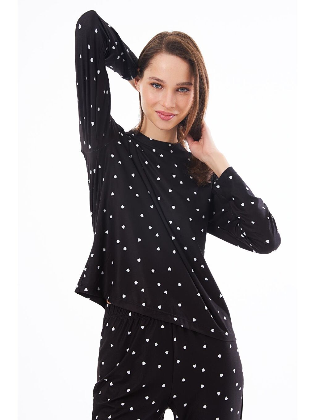 Premium  Yazlık Kadın Pijama Takımı Siyah Kalp Desenli Yumuşak Dokulu Bisiklet Yaka Uzun Kollu-8