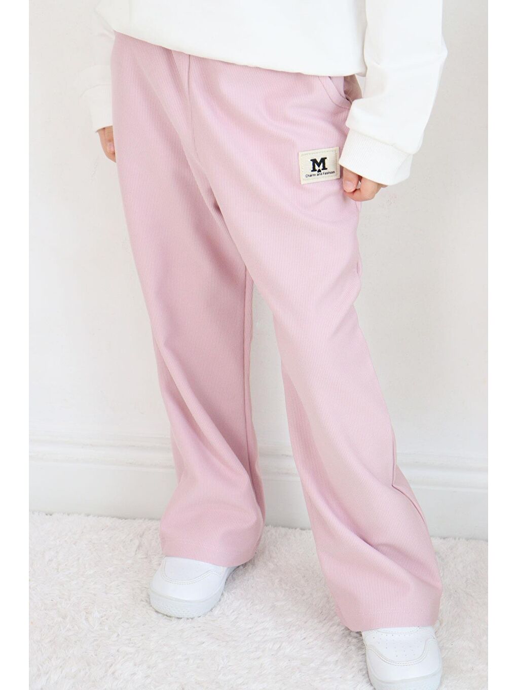 Kız Çocuk Eşofman Altı Beli Lastikli Cepli Armalı Açık Lila (6-12 Yaş)-1