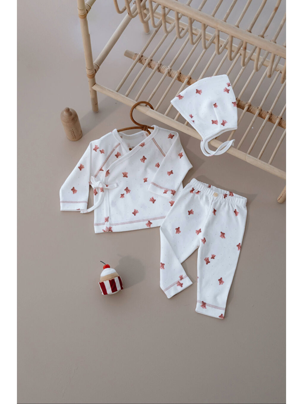 Beyaz Çan Baskılı Pure Hug Serisi Kruvaze 3'lü Takım-1