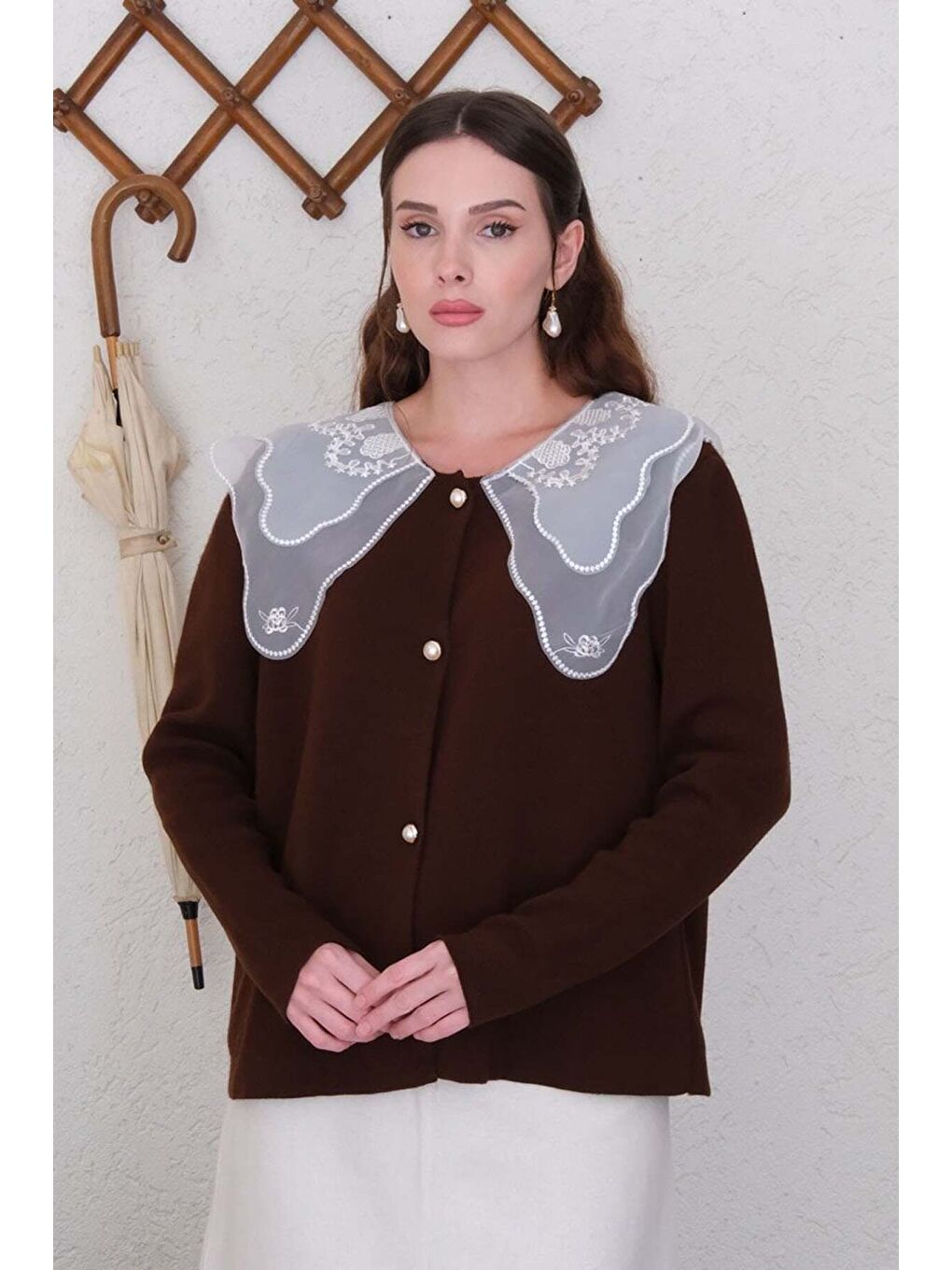 Kahverengi Dantel Yaka Acı Kahve Triko Hırka-5