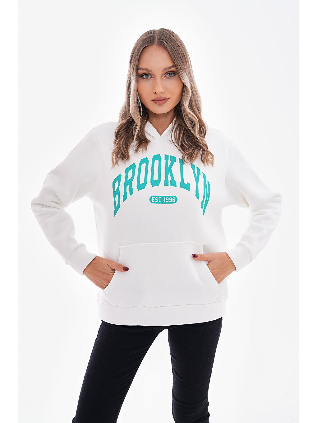 Charamela Beyaz Üç İplik Şardonlu Brooklyn Baskılı Sweatshirt - BGS30