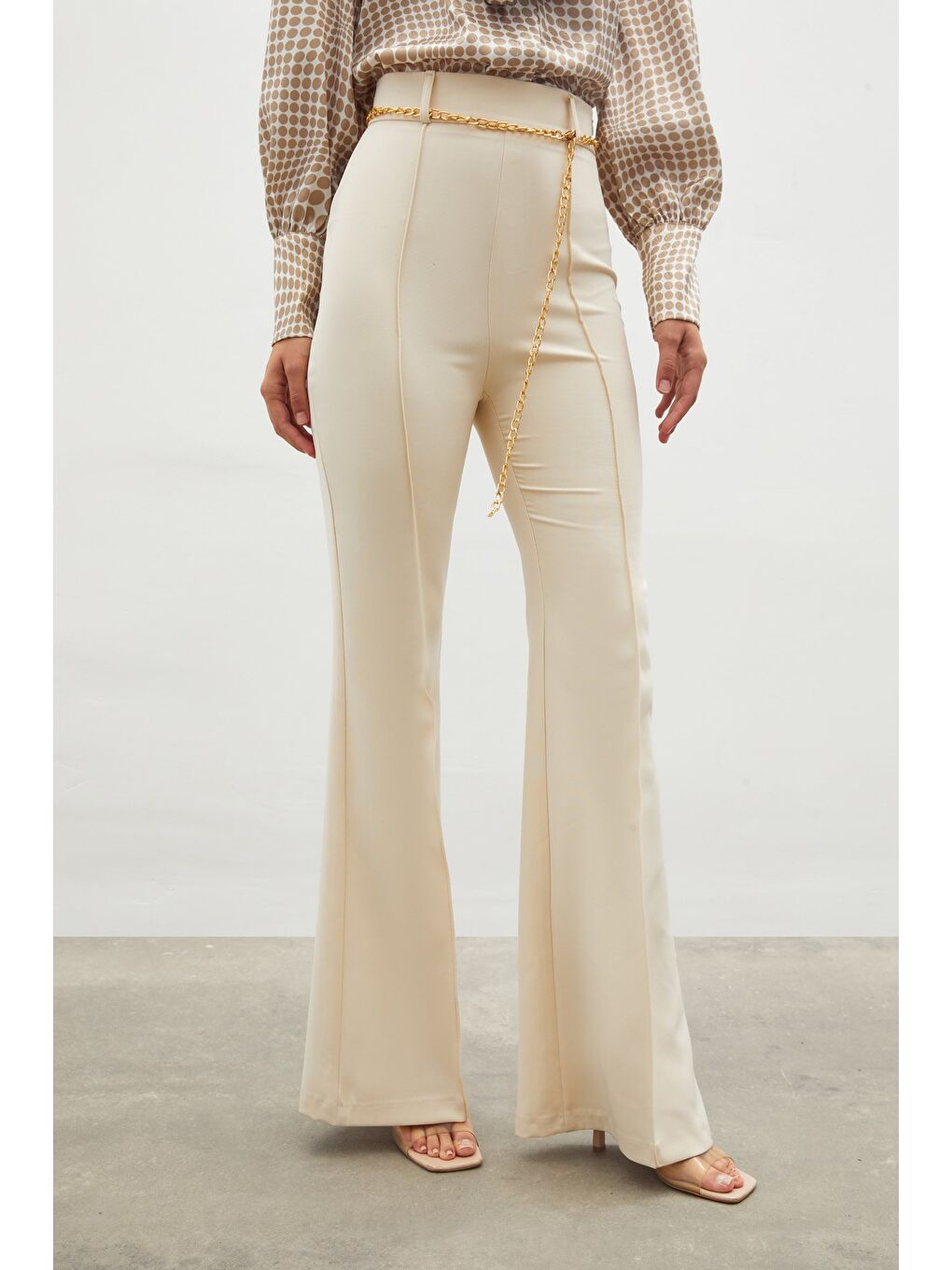 Zincir Kemerli Pantolon - Bej-4