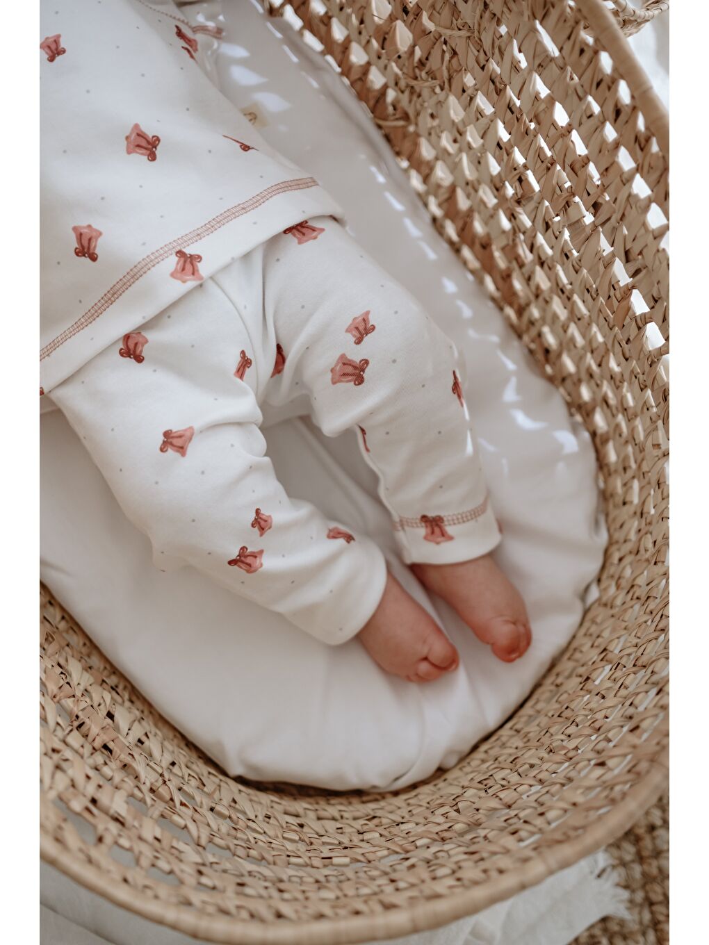 Beyaz Çan Baskılı Pure Hug Serisi Kruvaze 3'lü Takım-9