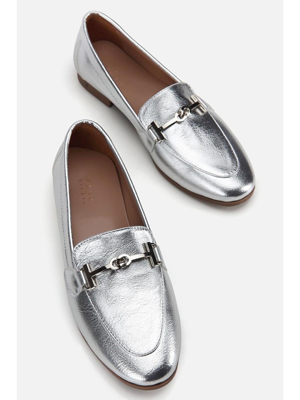 Gri Kadın Lame Toka Detaylı Metalik Loafer-5