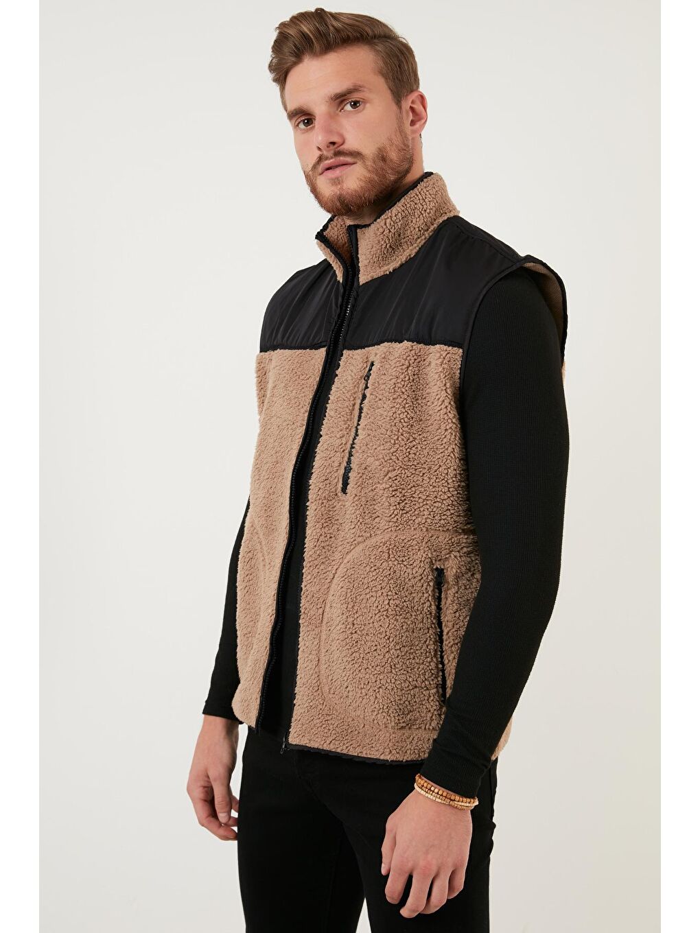 Kahverengi Slim Fit Fermuarlı Dik Yaka Polar Yelek 5909004-1