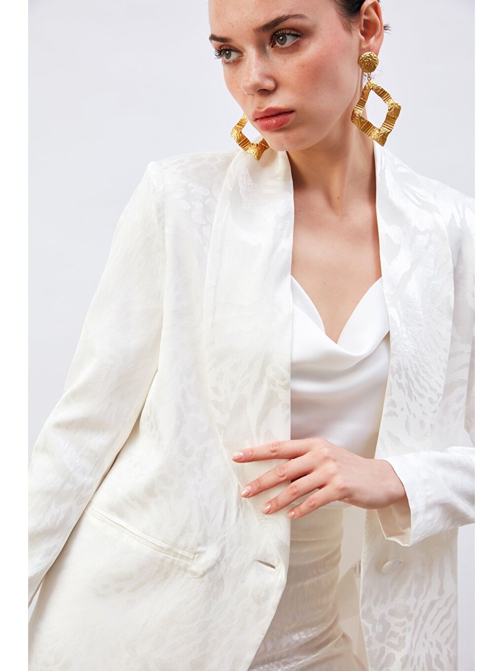 Desenli Saten Ceket - Ekru-4