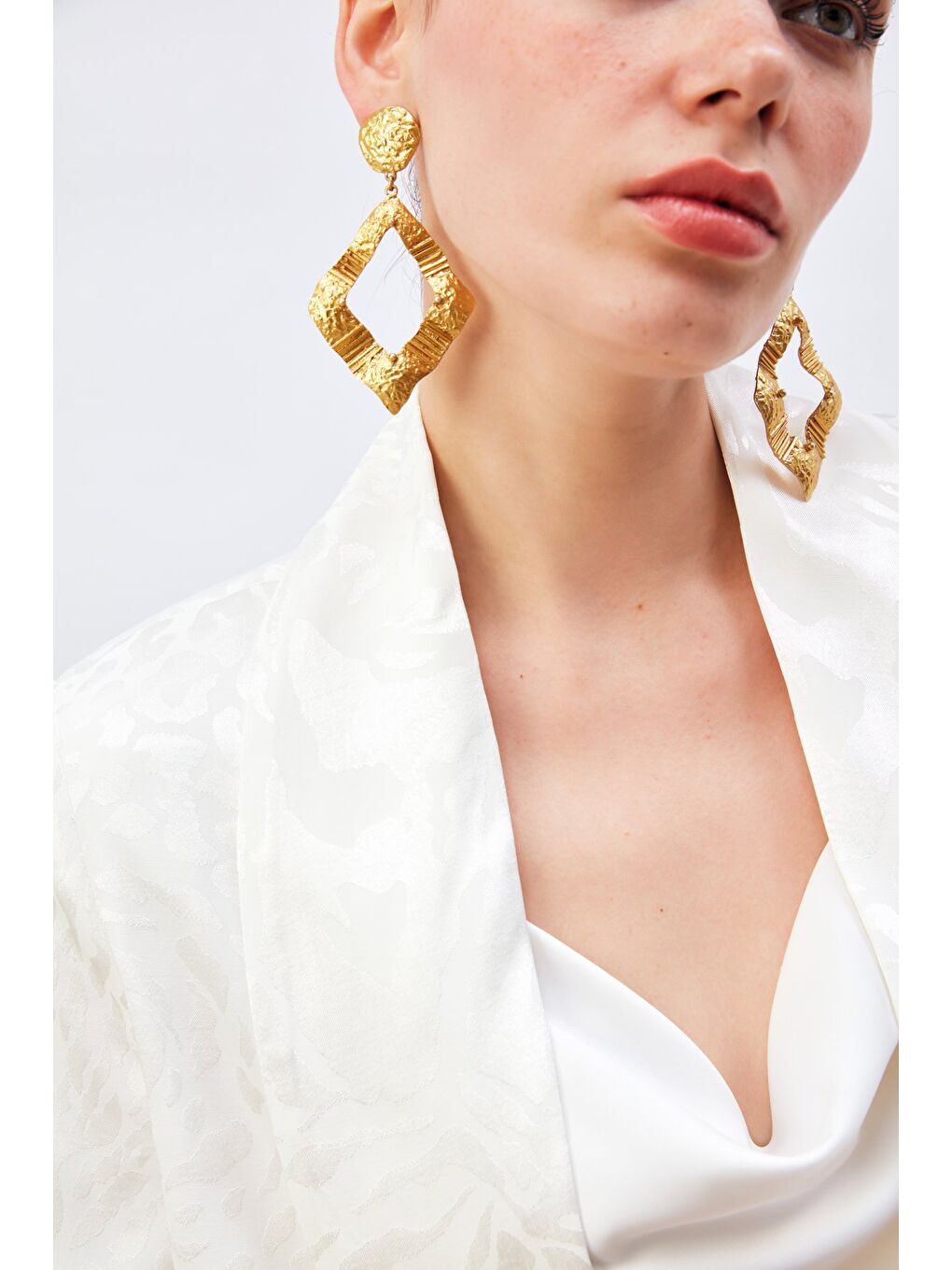 Desenli Saten Ceket - Ekru-6