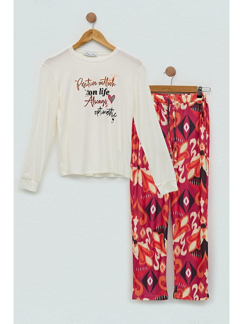 4 lü Flowers Baskılı Siyah Pijama Takım-1