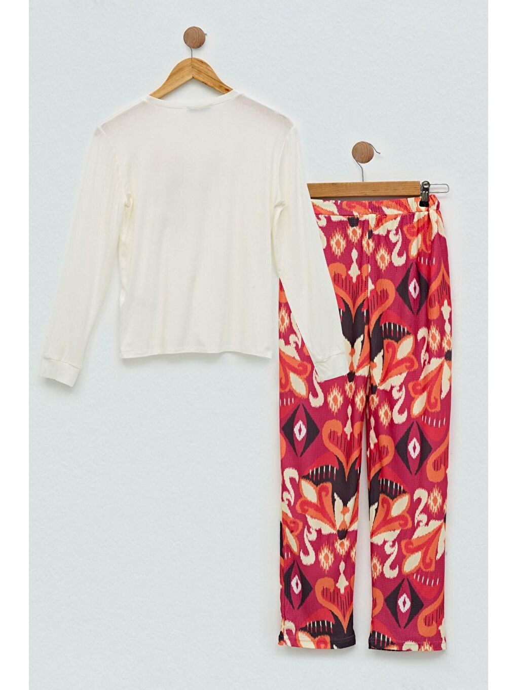 4 lü Flowers Baskılı Siyah Pijama Takım-2