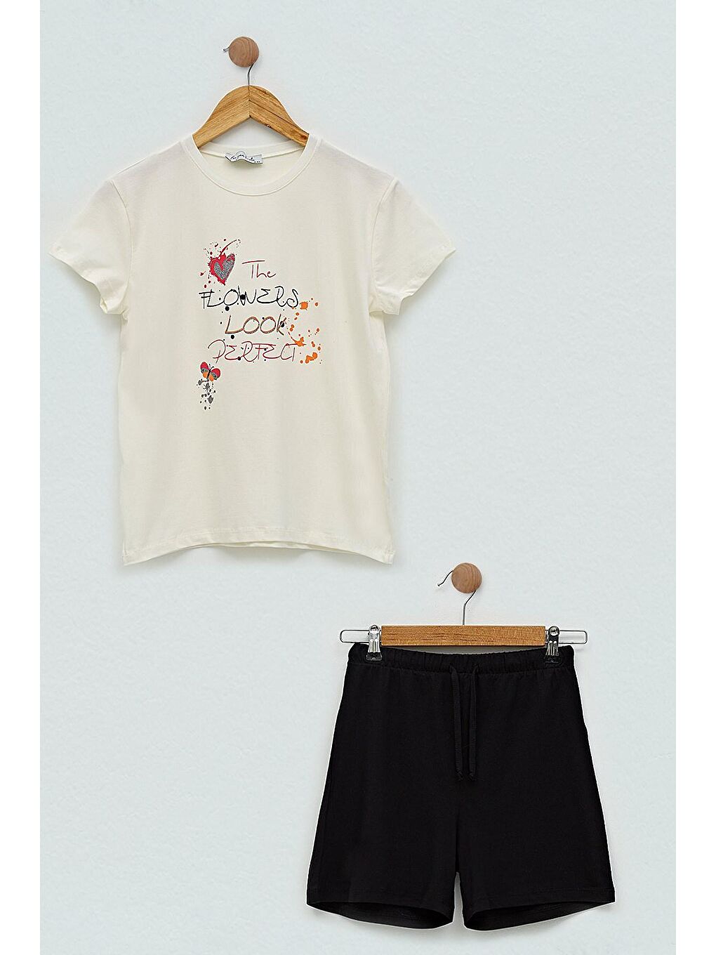 4 lü Flowers Baskılı Siyah Pijama Takım-3