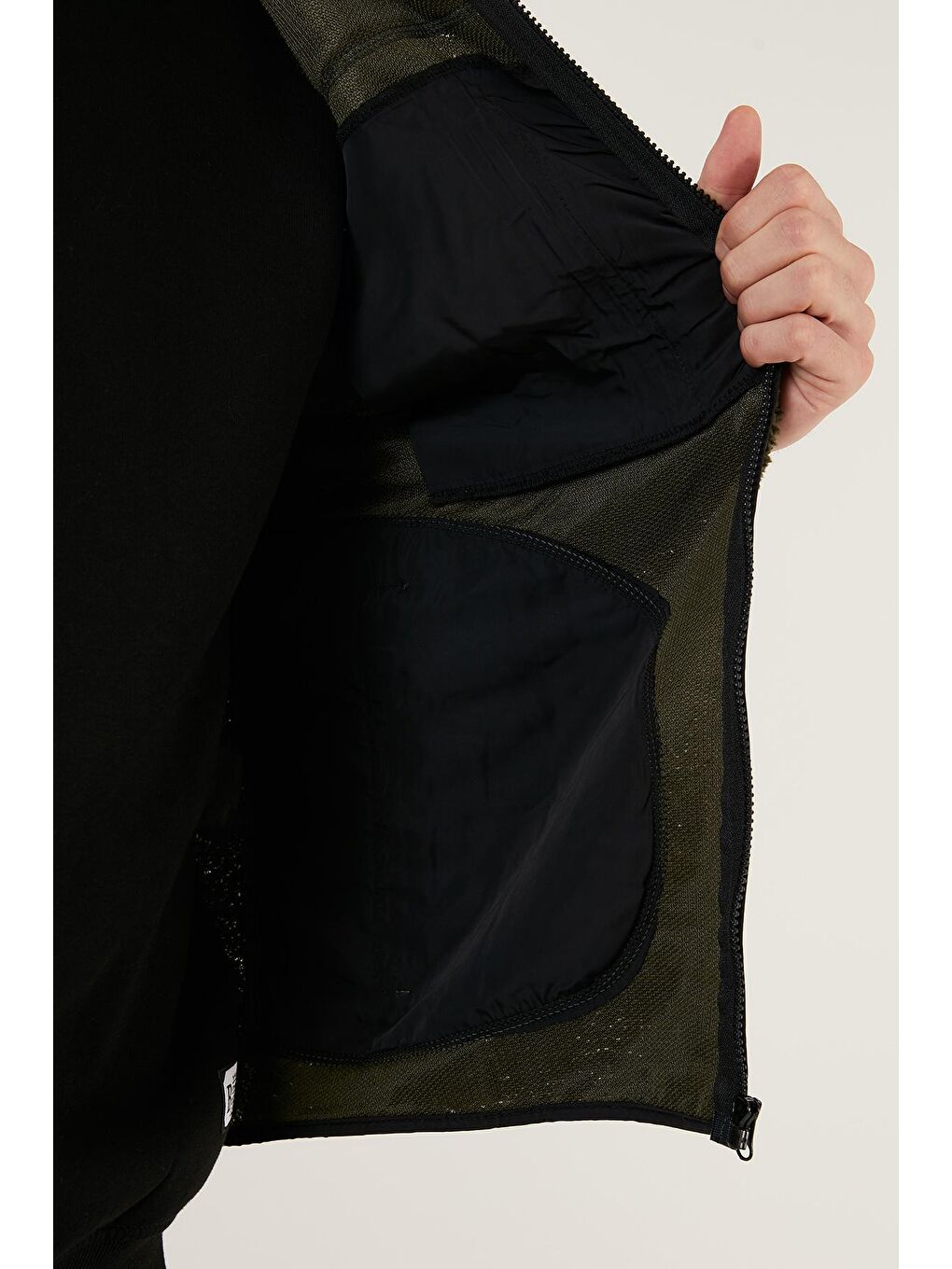 Haki Slim Fit Fermuarlı Dik Yaka Polar Yelek 5909004-4