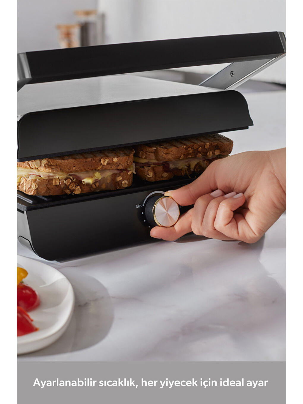 Grilliant 1346H 4 Dilim Kapasiteli Gövdeli Döküm Plakalı Tost ve Izgara Makinesi Inox 2000W-6