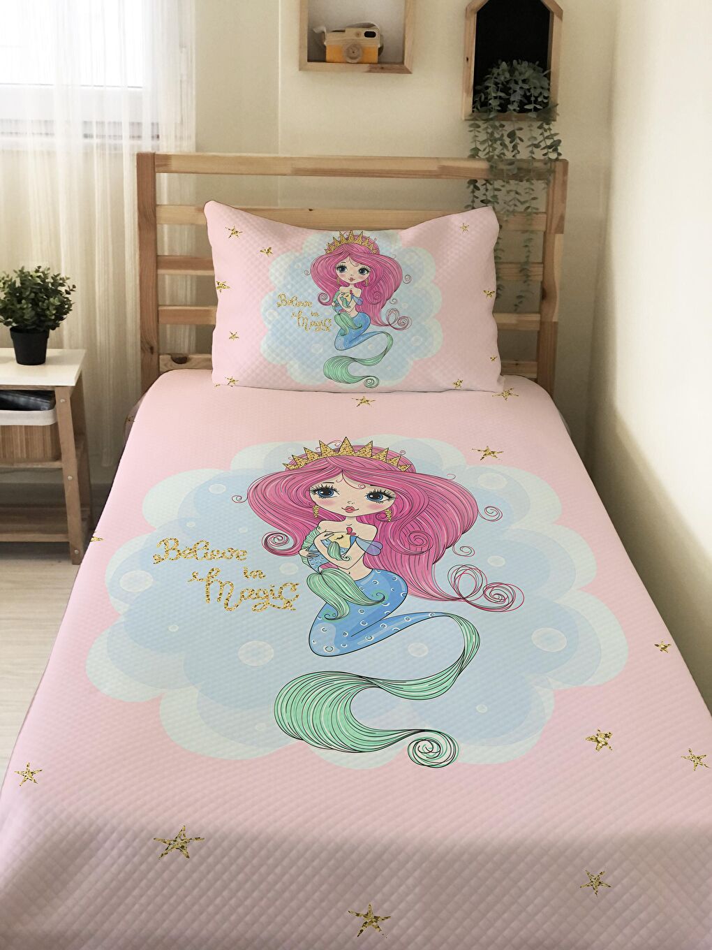 Karışık Deniz Kızı Desenli Soft Baskılı Tek Kişilik 160x220 Cm Pike- Pembe