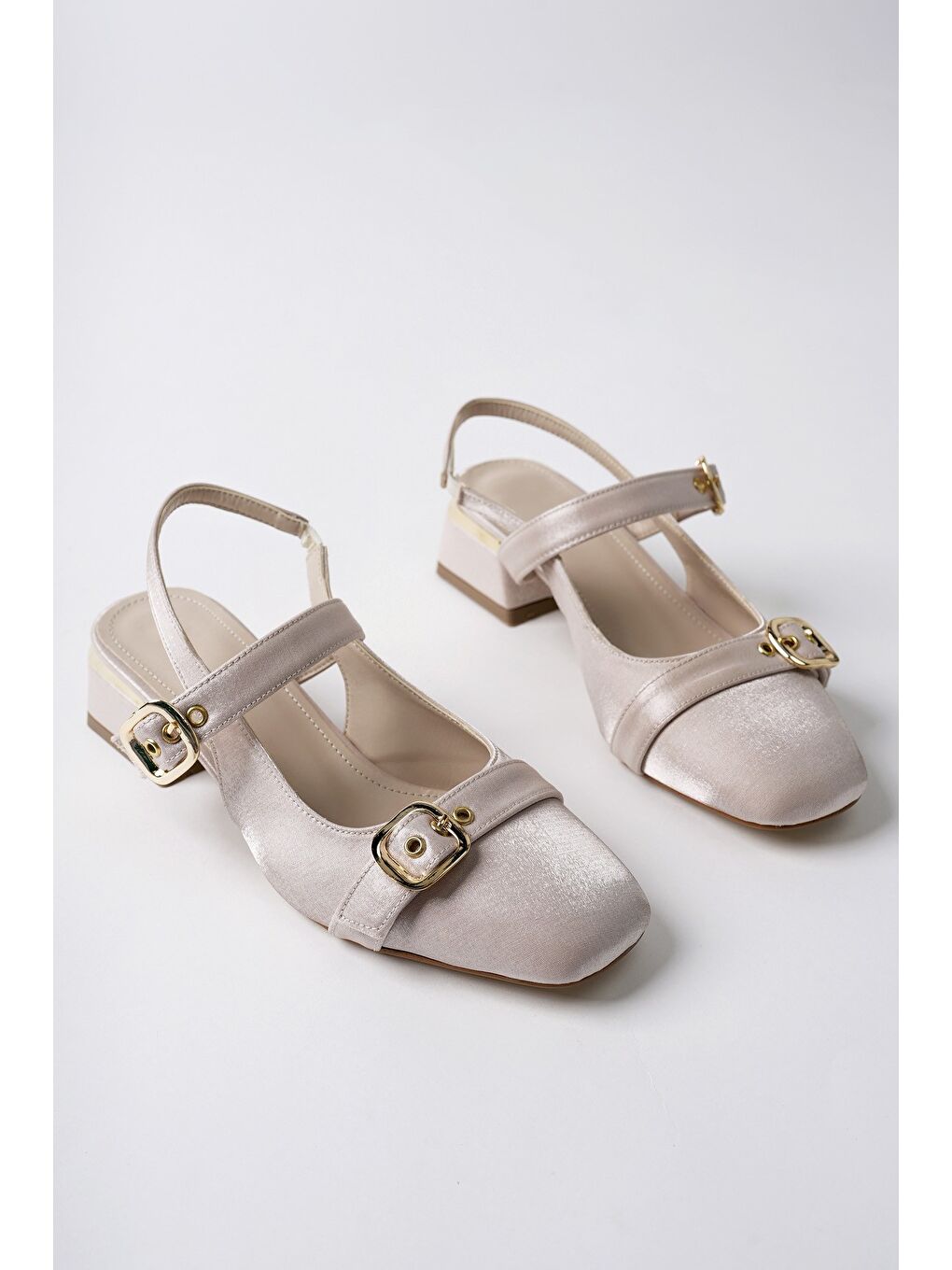 Bej GİGİ Arkası Açık Küt Burun Çift Kemerli Kadın Günlük Klasik Kısa Topuklu Ayakkabı-1