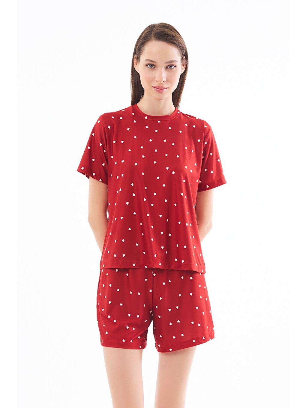 Premium Şortlu Kadın Pijama Takımı Kırmızı Kalp Desenli Yumuşak Dokulu Bisiklet Yaka Kısa Kollu