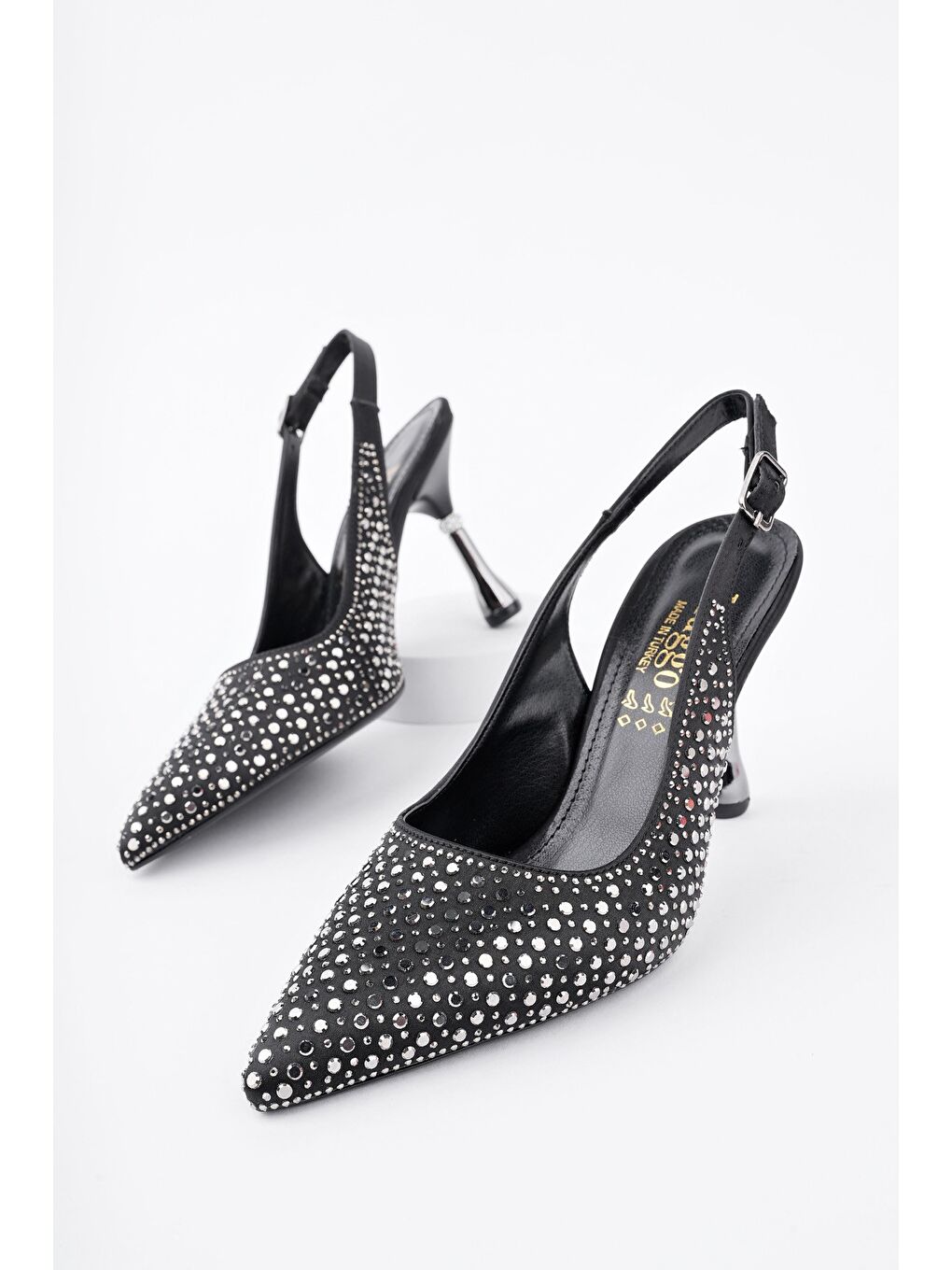Siyah JİSOO Sivri Burun Taşlı Arkası Açık Klasik Topuklu Kadın Abiye Ayakkabı