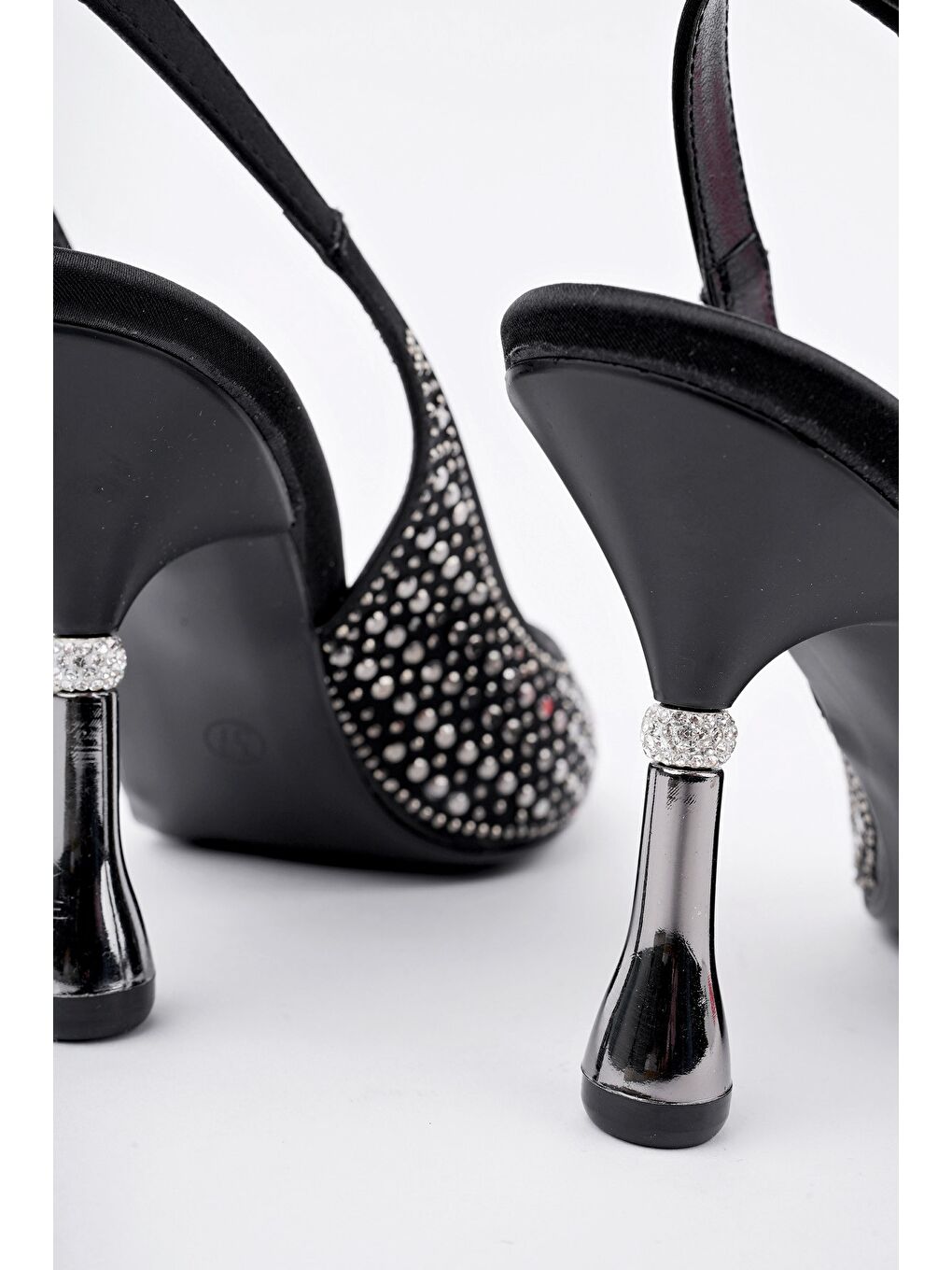 Siyah JİSOO Sivri Burun Taşlı Arkası Açık Klasik Topuklu Kadın Abiye Ayakkabı-2