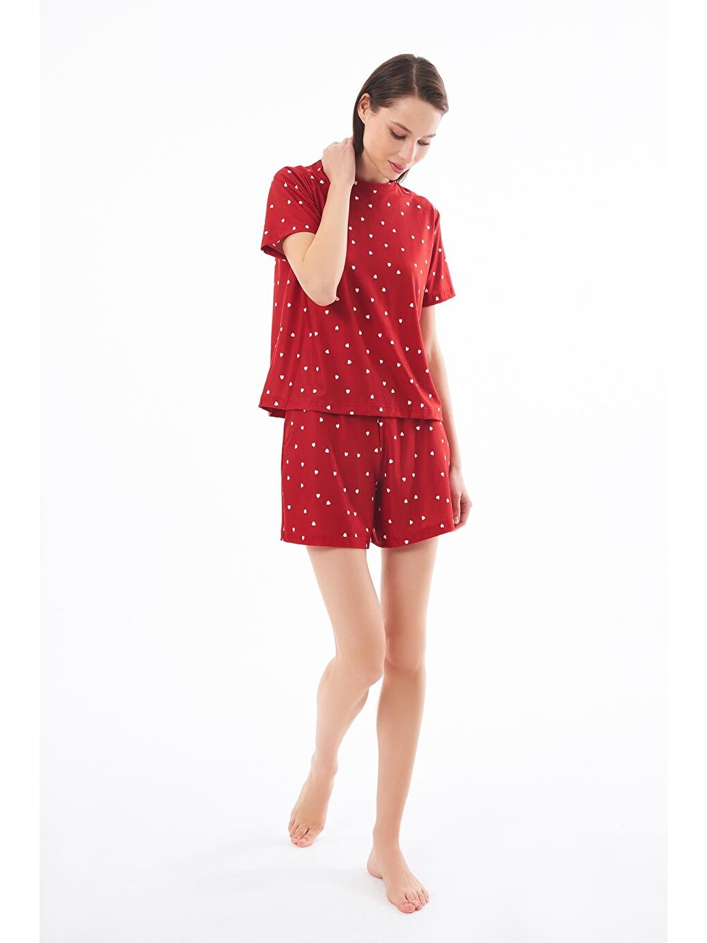 Premium Şortlu Kadın Pijama Takımı Kırmızı Kalp Desenli Yumuşak Dokulu Bisiklet Yaka Kısa Kollu-5