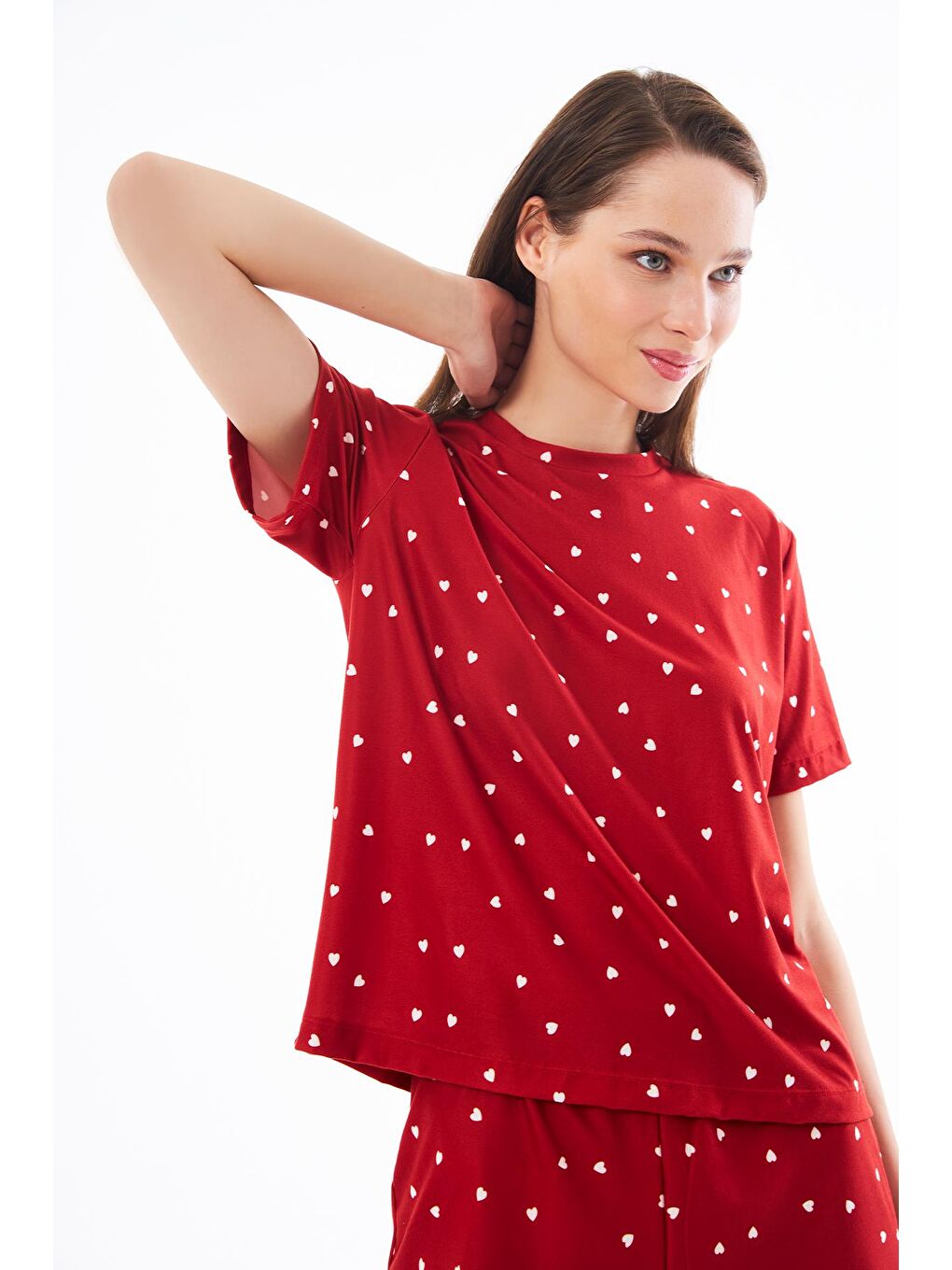 Premium Şortlu Kadın Pijama Takımı Kırmızı Kalp Desenli Yumuşak Dokulu Bisiklet Yaka Kısa Kollu-7