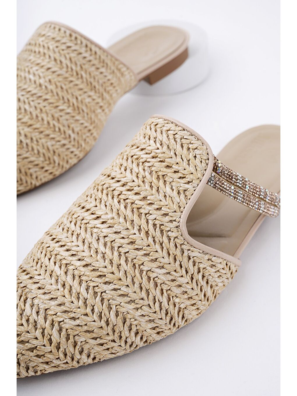 Bej JAYLİN Önü Kapalı Kadın Taşlı Günlük Hasır Terlik-2