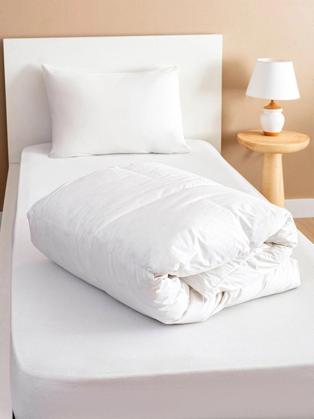 Beyaz Gooso Kaz Tüyü Yorgan 195x215-3