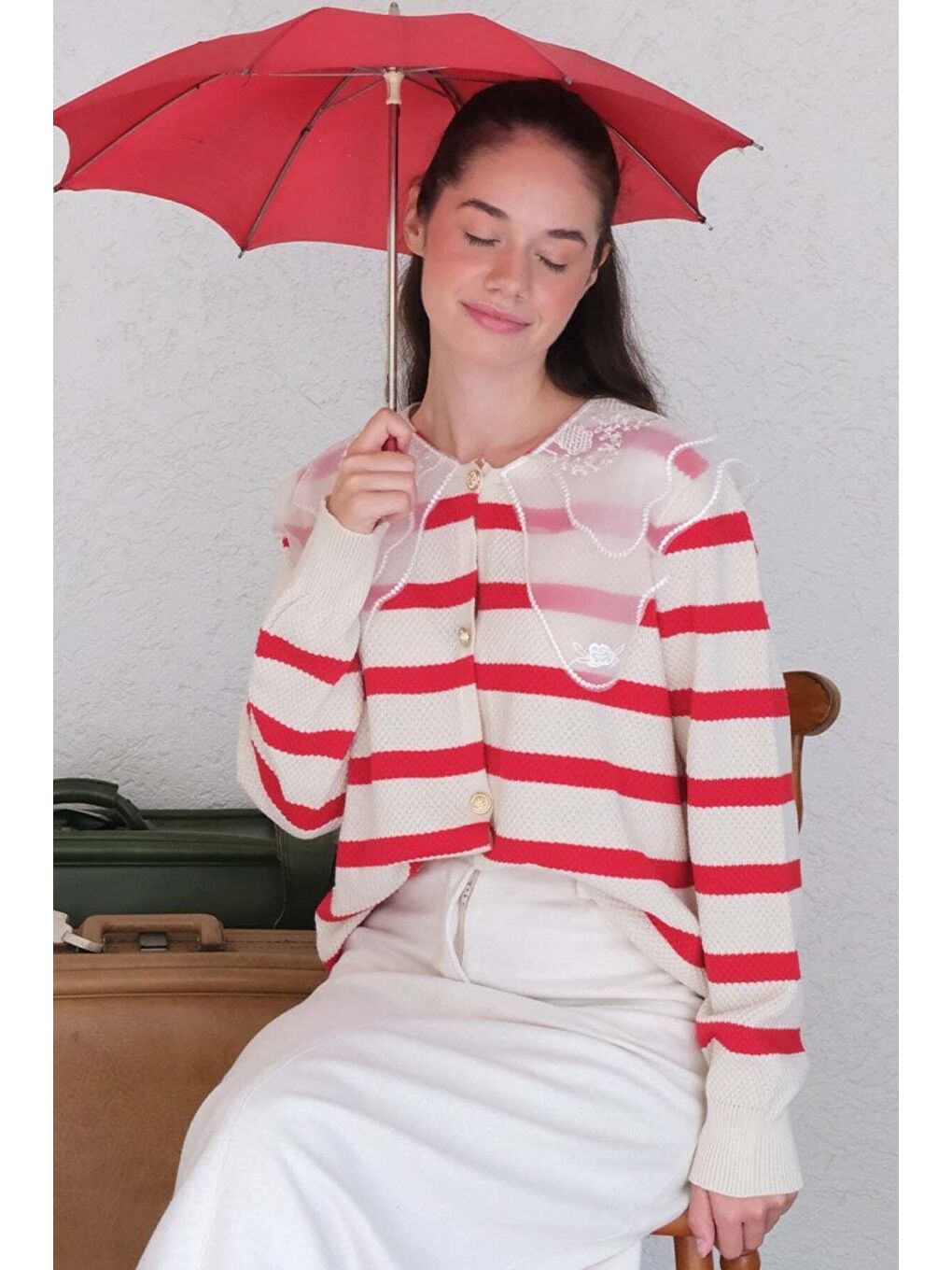 Dantel Yakalı Çizgili Kırmızı Triko Hırka-2