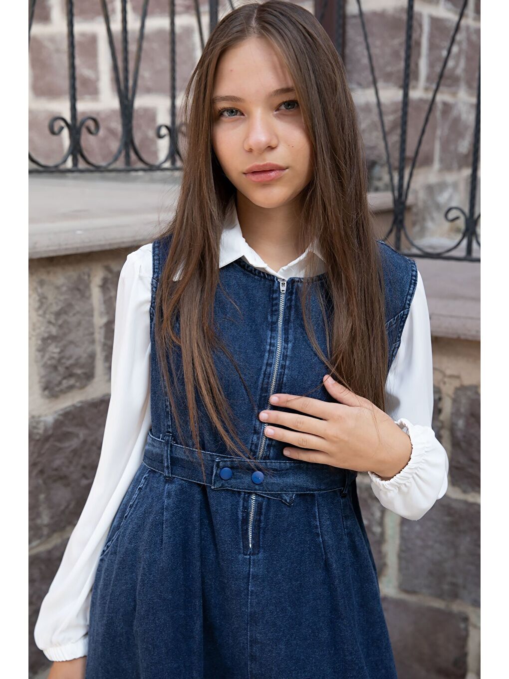 Mavi Önü Fermuarlı Klasik Gömlekli Kız Çocuk Kuşaklı Jean Elbise 22737-1
