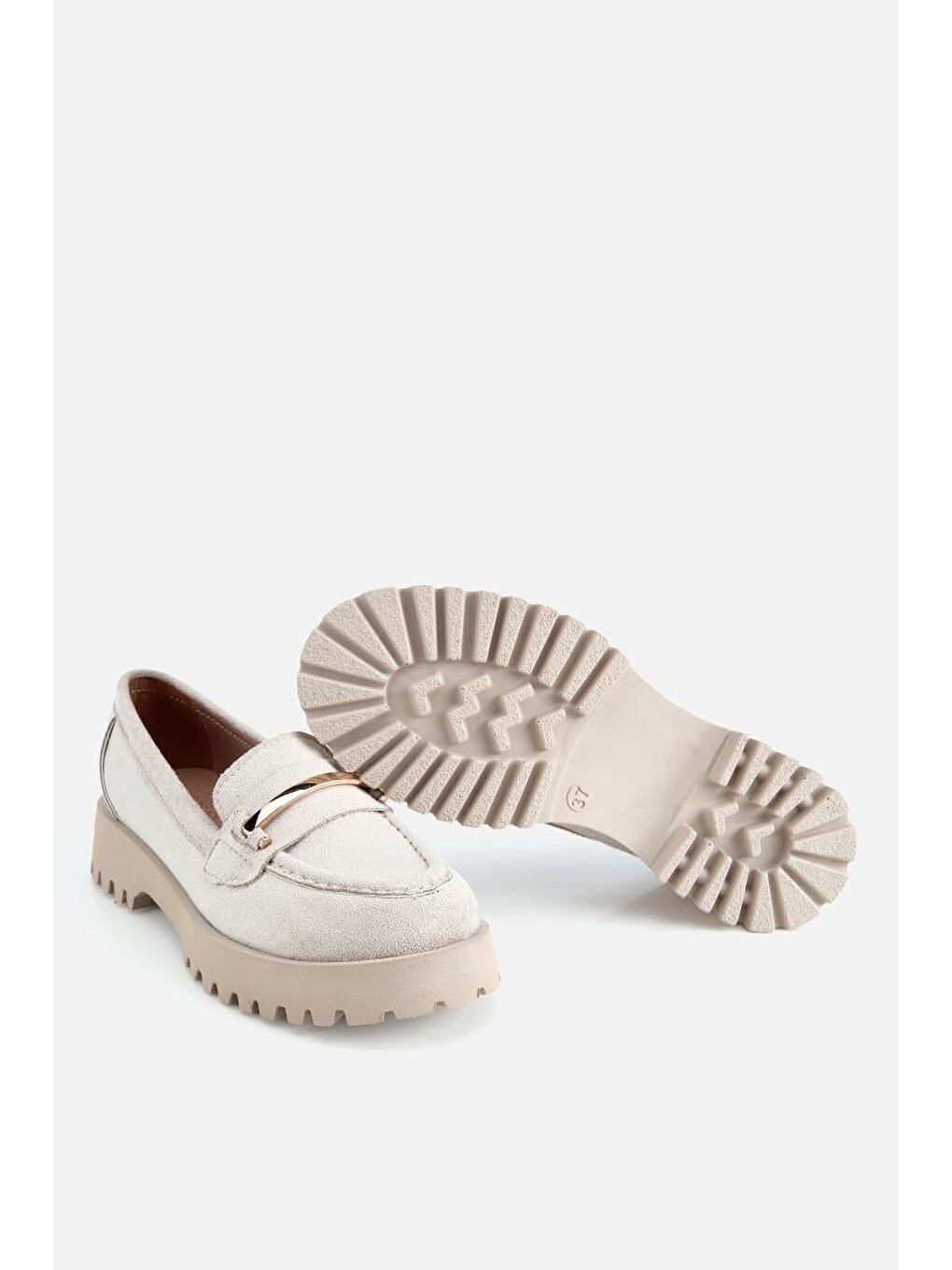 Kadın Bej Süet Toka Detaylı Kalın Taban Loafer-5