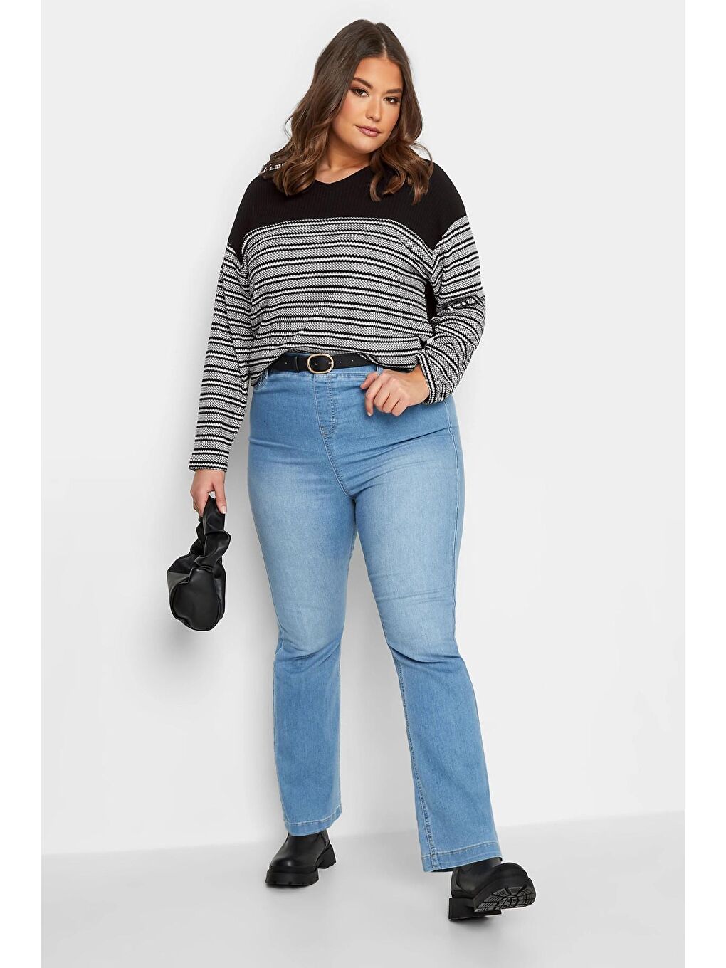 Siyah Büyük Beden V Yaka Yanı Yırtmaçlı Uzun Kollu Triko Bluz 301708-1