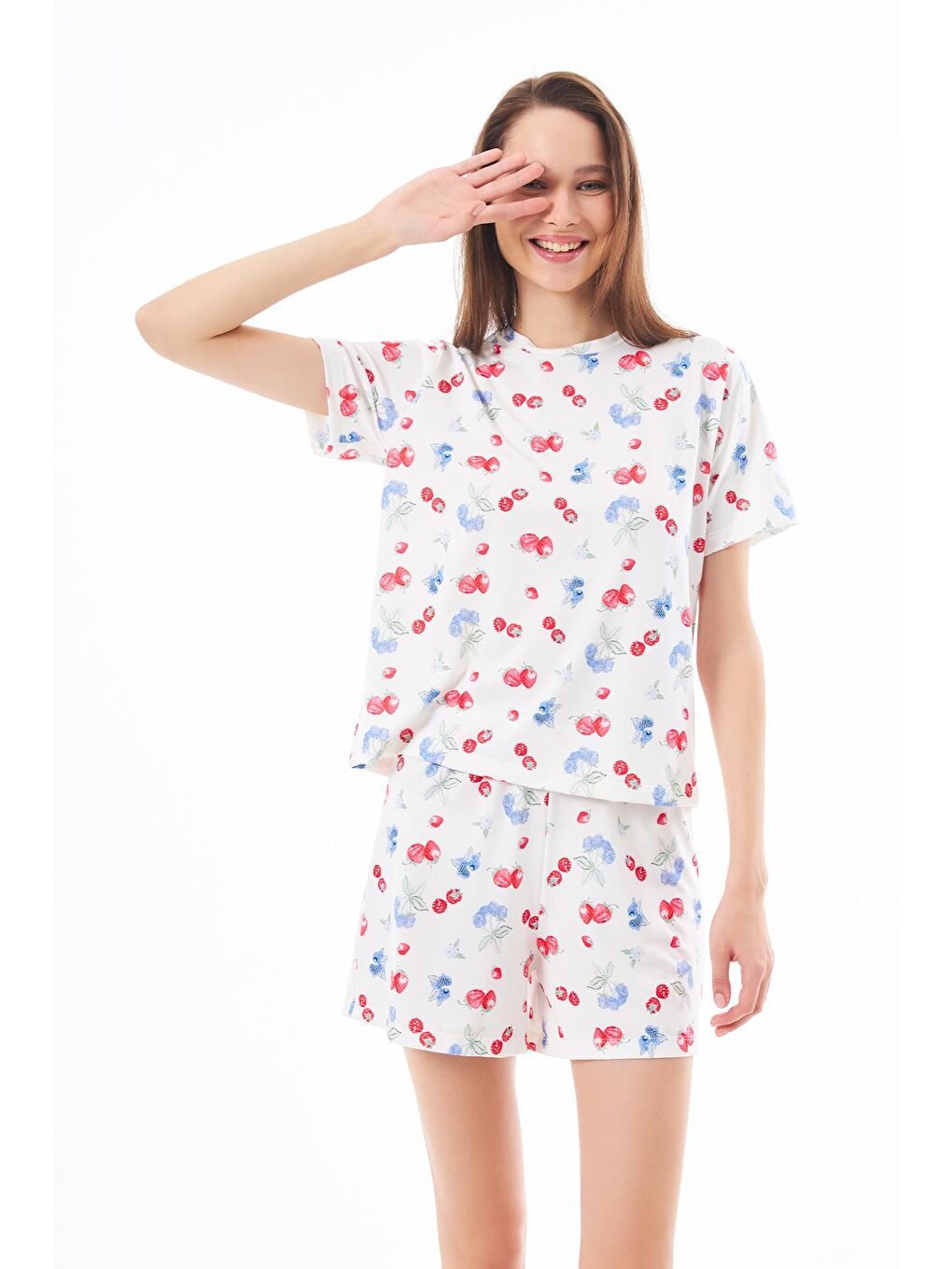 Ekru Premium Yazlık Şortlu Kadın Pijama Takımı Meyve Desenli Yumuşak Dokulu Bisiklet Yaka Kısa Kollu-6
