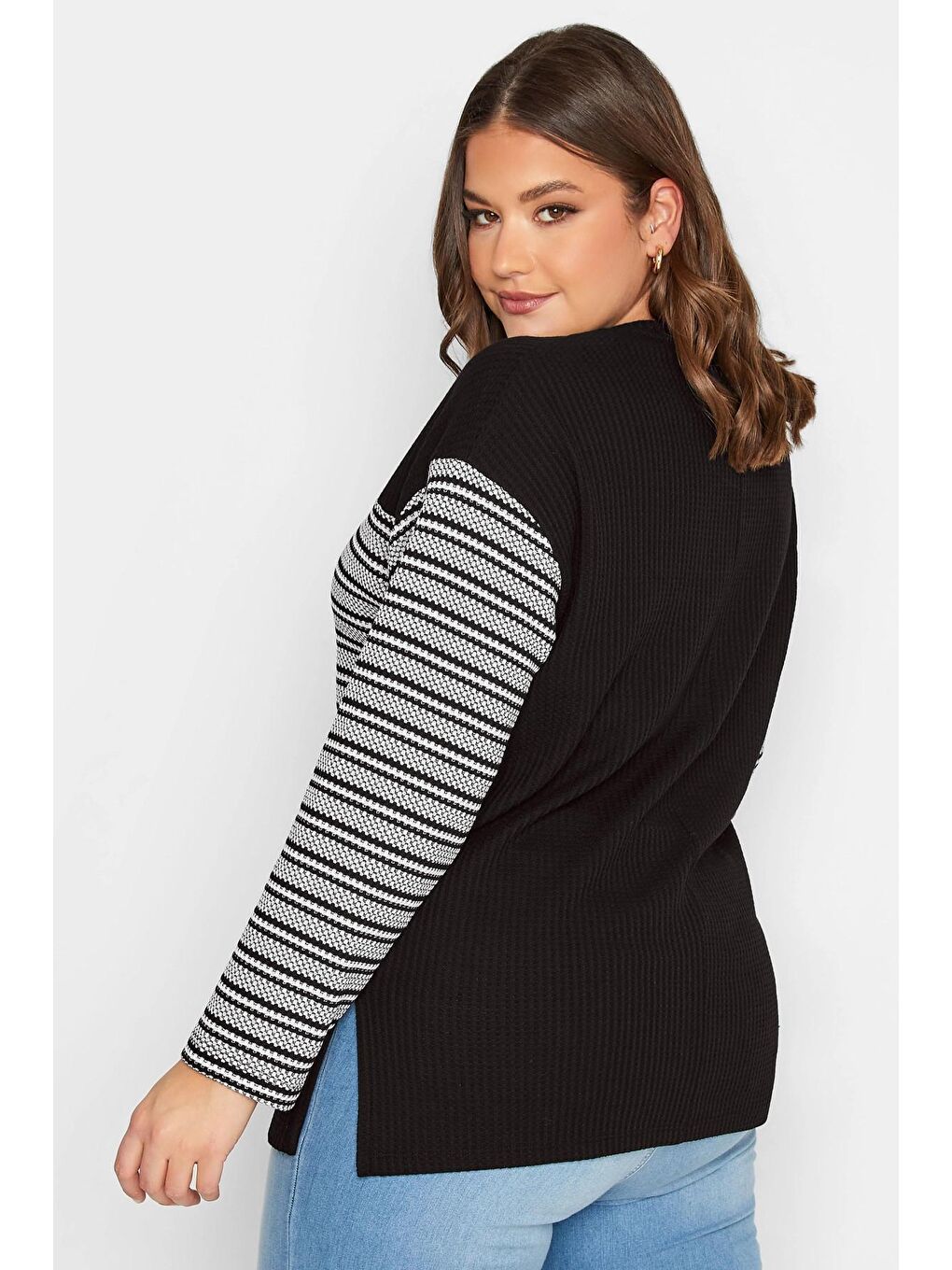 Siyah Büyük Beden V Yaka Yanı Yırtmaçlı Uzun Kollu Triko Bluz 301708-4