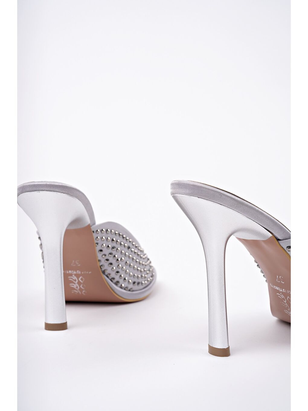 Gri PUJA Küt Burun İnce Topuklu Taşlı Kadın Topuklu Terlik-4