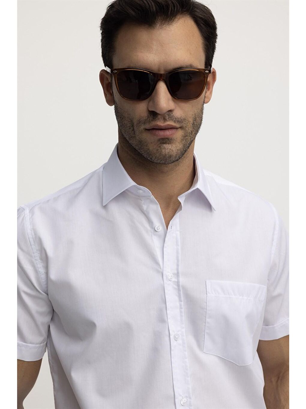 Beyaz Tudors Klasik Fit Kısa Kol Düz Kravatlık Kolay Ütülenebilir Erkek Gömlek-2