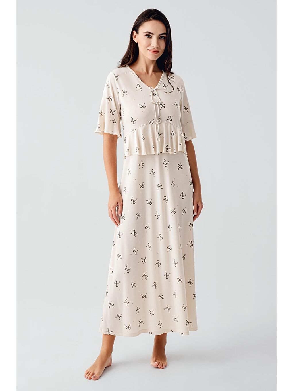 Bej Fiyonk Desenli Kısa Kollu Uzun Esnek Viskoz Gecelik 17105