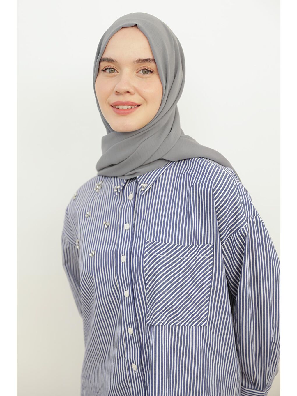 Siyah Füme Caz Şal