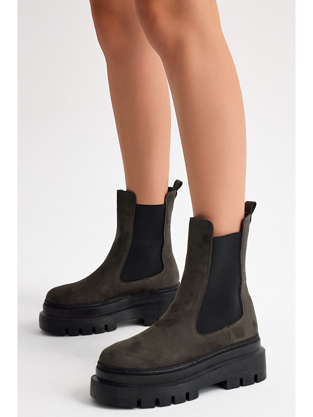 Kadın Haki Süet Rahat Kalıp Yanı Lastikli Kalın Taban Bot-1