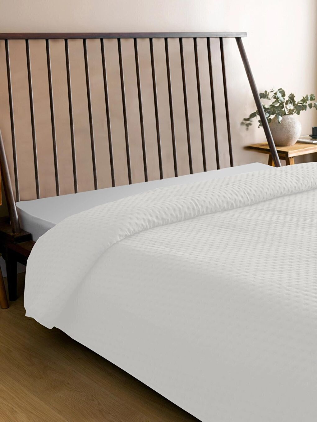 OGLO Beyaz Bedspreado Yıkanmış Mikro Beyaz Yatak Örtüsü Çift Kişilik 200x220