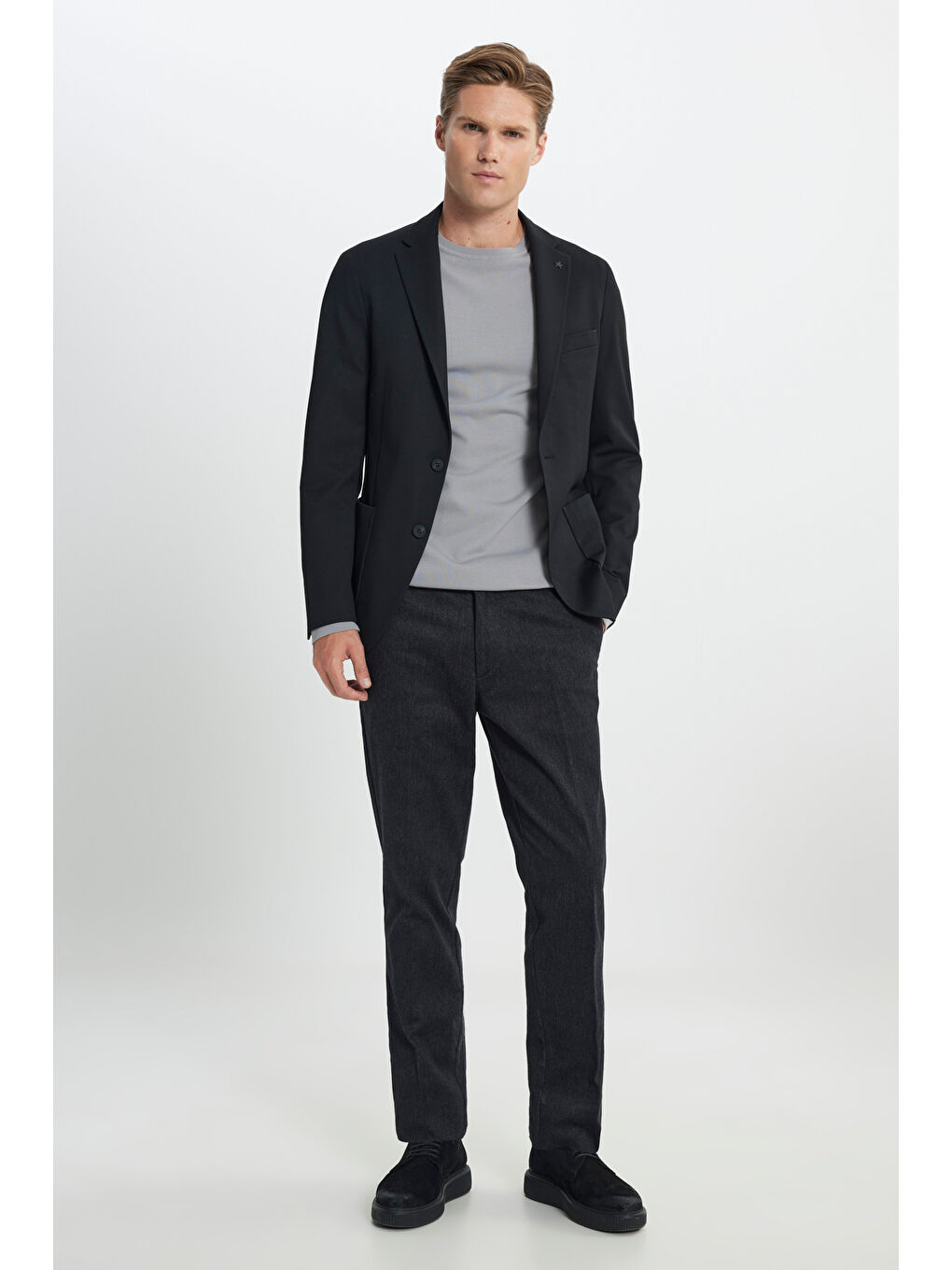 Erkek Siyah Slim Fit Dar Kesim Mono Yaka Beli Bağlamalı Diagonal Desenli Torba Cepli Takım Elbise-1