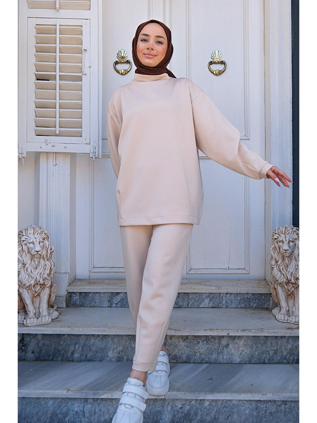 Ekru Kadın Balıkçı Yaka Jogger Takım Krem