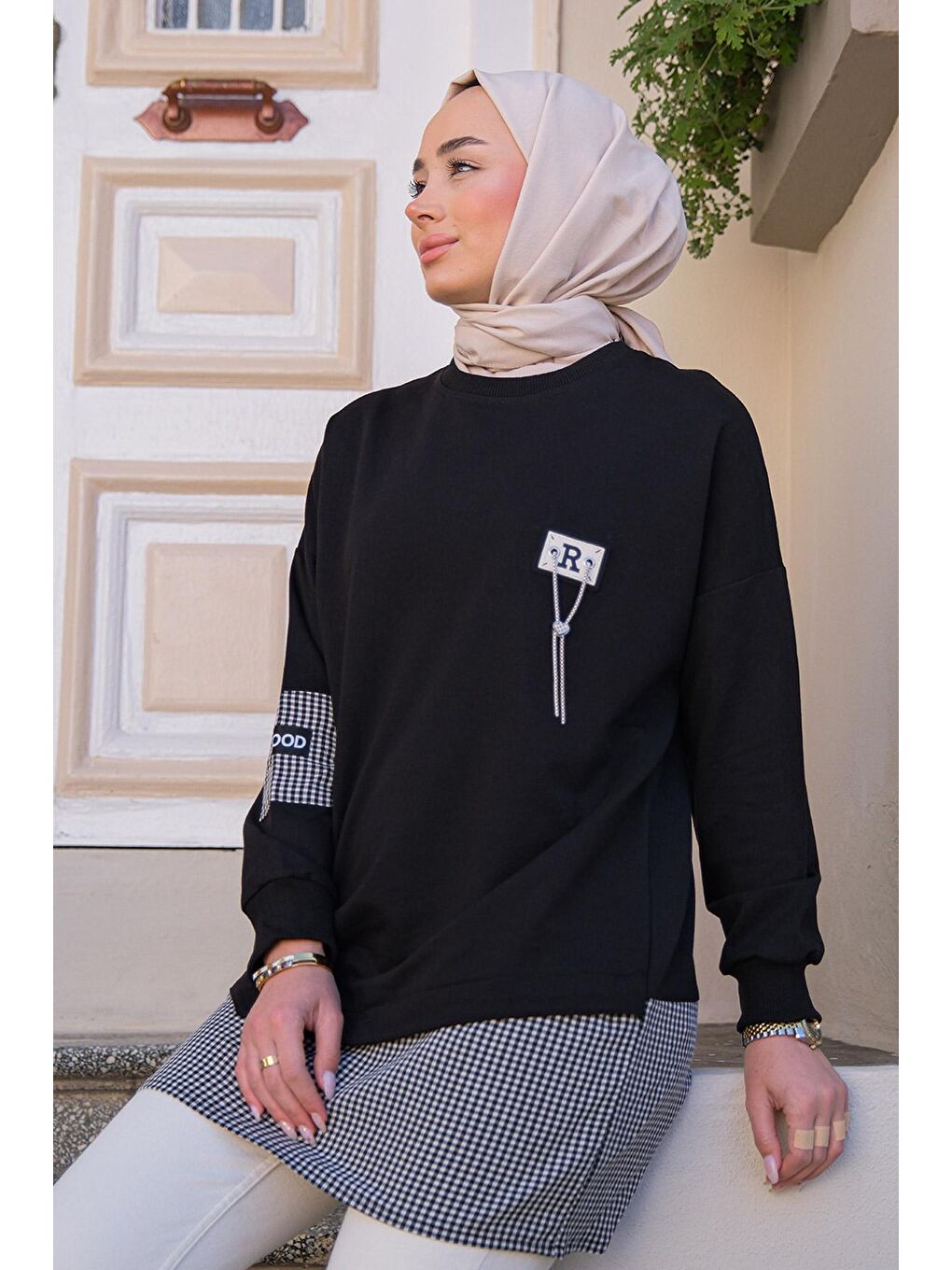 Kadın Bisiklet Yaka Sweat Siyah-2