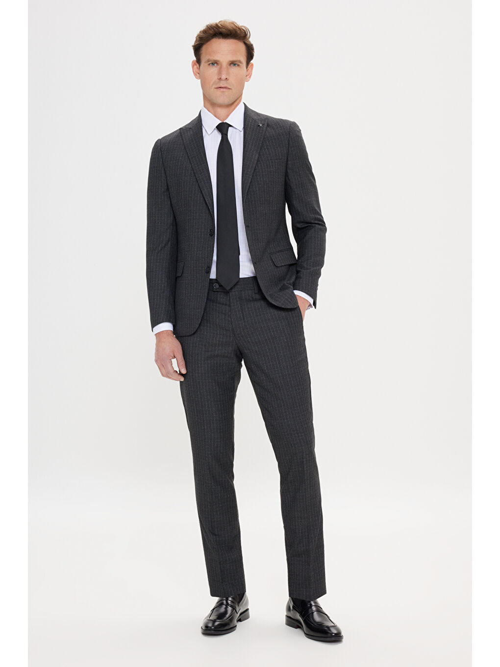 Erkek Antrasit Ekstra Slim Fit Kırlangıç Yaka Çizgili Takım Elbise-4