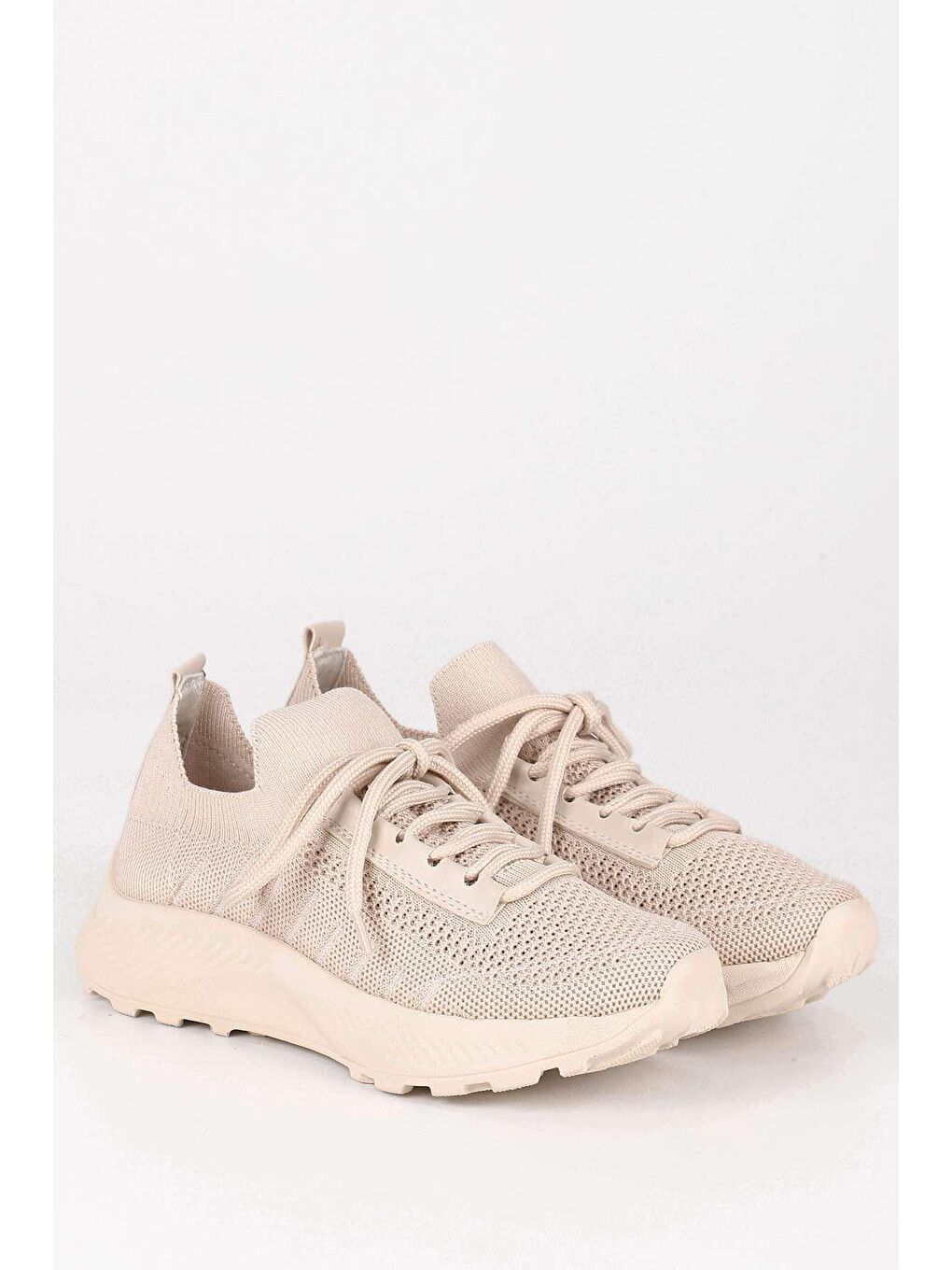 Bej Yuvarlak Burun Dolgu Taban Triko Kadın Sneaker 37511-1