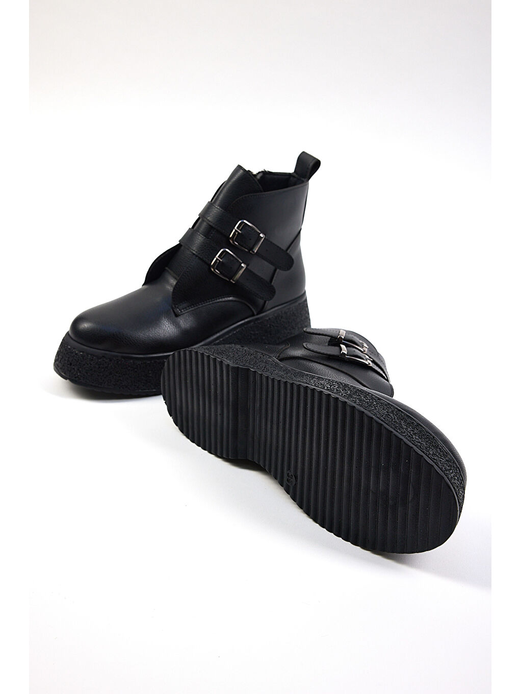 Kadın Siyah Cilt Rahat Kalıp Yüksek Taban Çift Tokalı Fermuarlı Bot-3