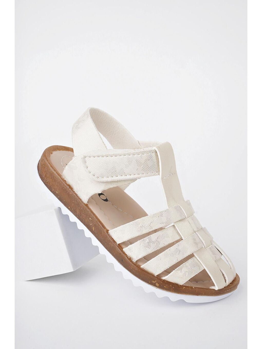 Bej Rapun Günlük Ortopedik Hafif Taban Cırtlı Kız Çocuk Sandalet-3