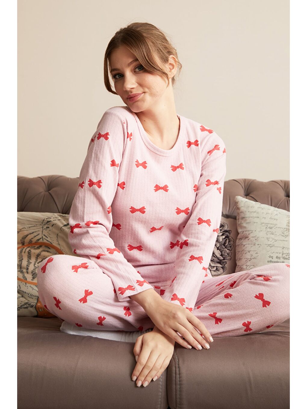 Kırmızı Kalp Desenli Bisiklet Yaka Pijama Takımı-2