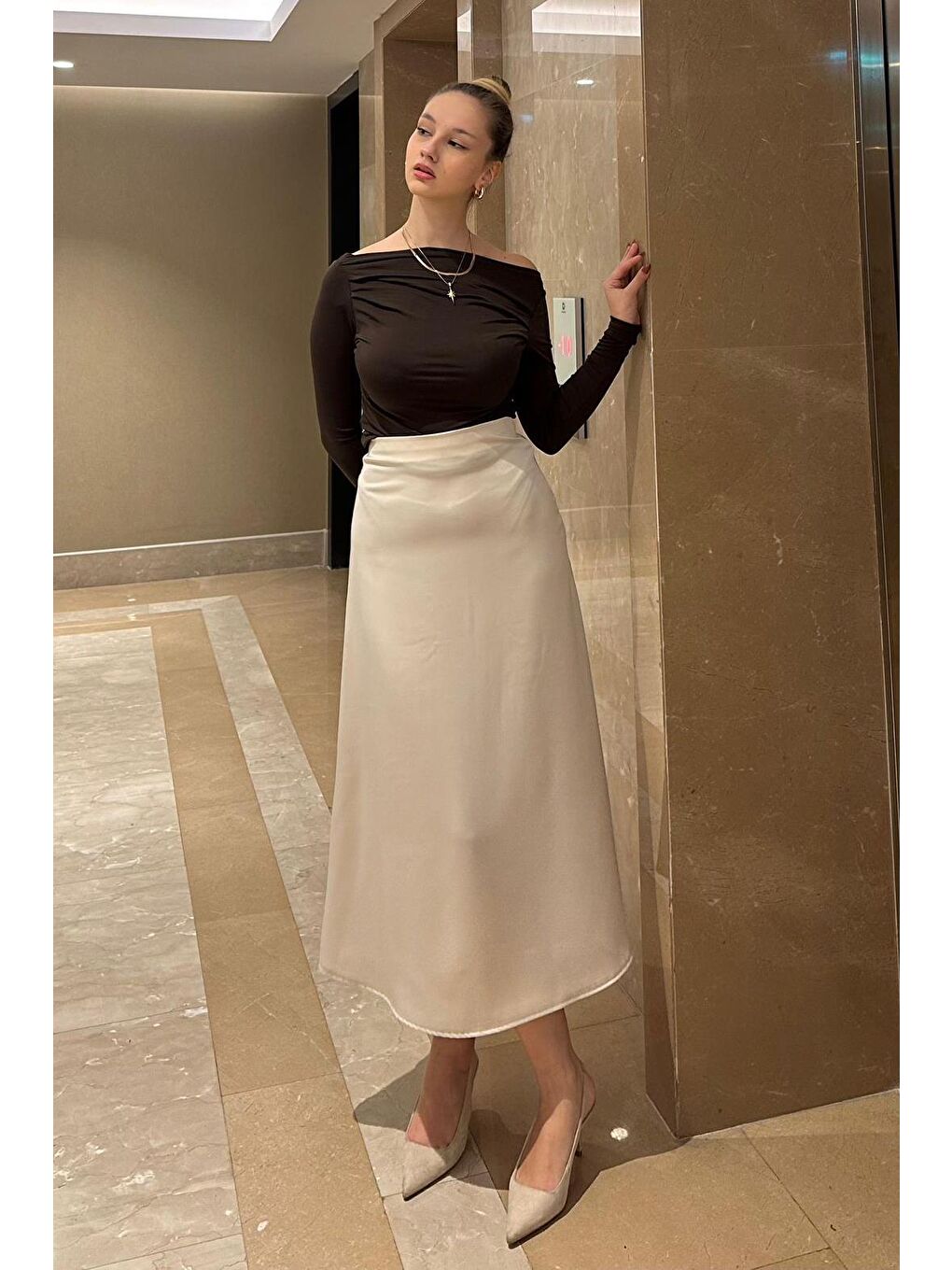 Bej Basic Midi Saten Etek Mg1409