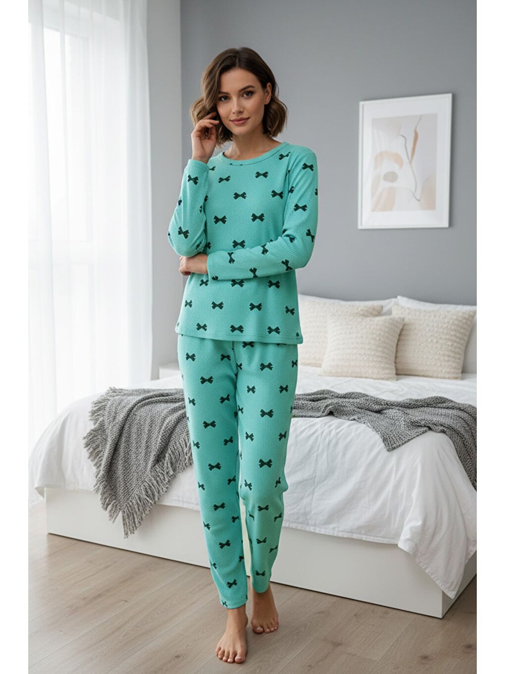 Yeşil Fiyonk Ve Kalp Desenli Bisiklet Yaka Pijama Takımı