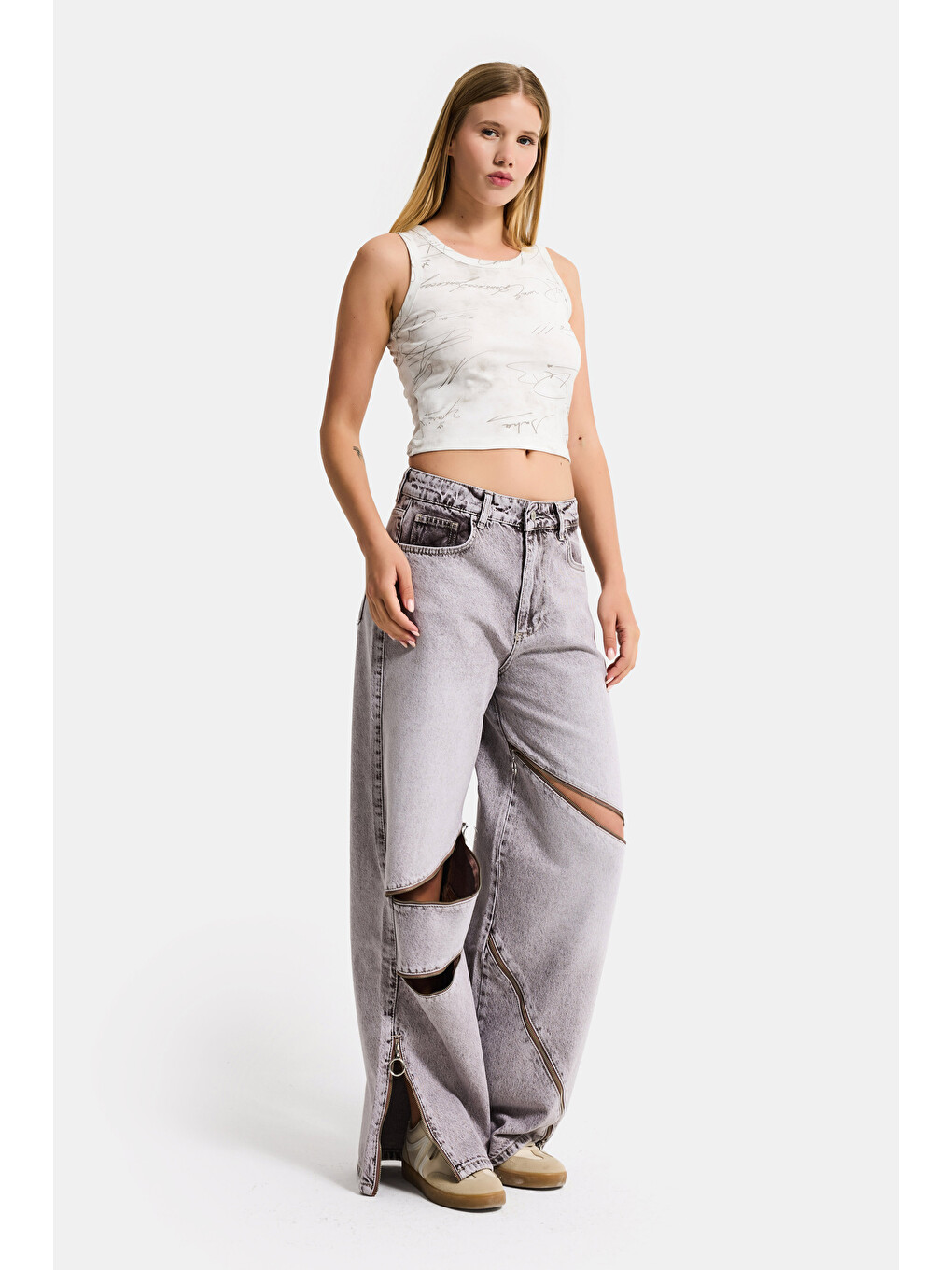Kadın Beyaz W5 Crop Özel Baskılı Yıkamalı Kumaş Tasarım Body-2
